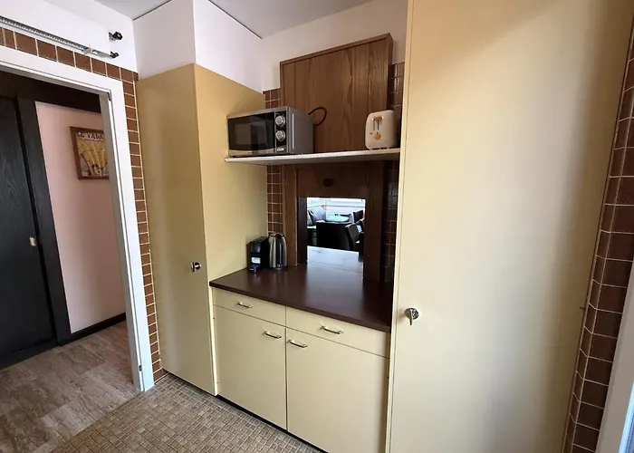 公寓 Mayenzett 41 *